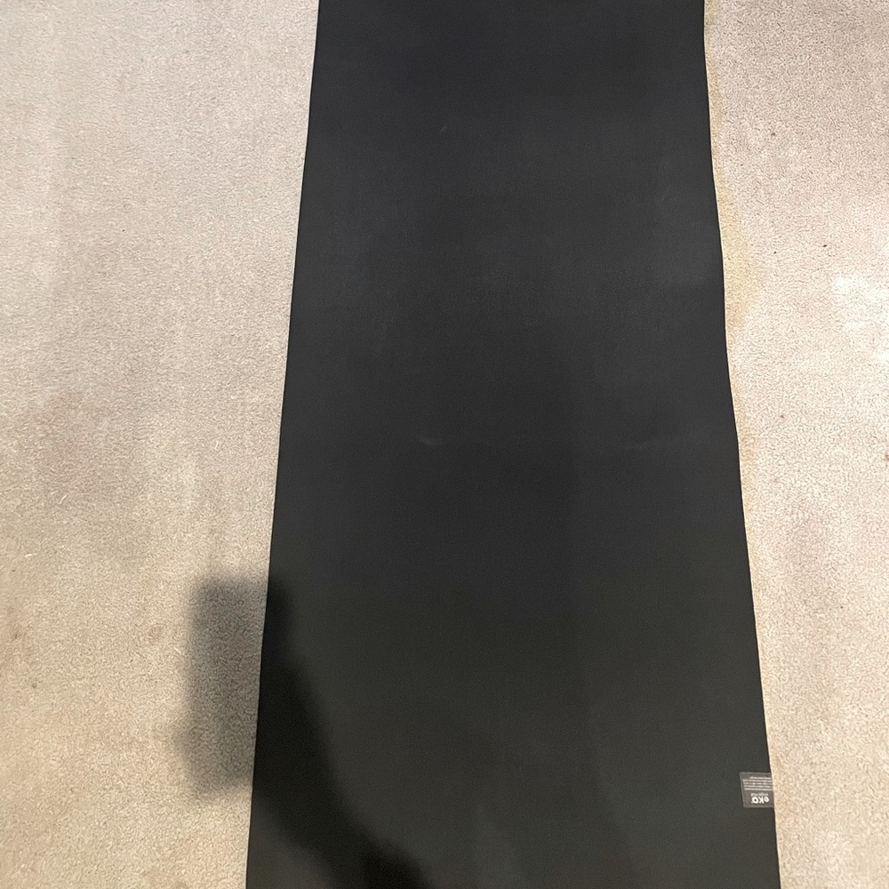 Gently used Eko 5mm yoga mat by Manduka